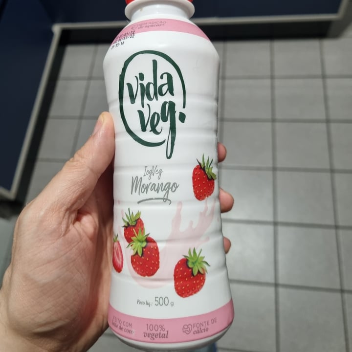 review photo of Vida Veg Iogurte Sabor Morango shared by @danvschneider on 26 Jan 2022 - review