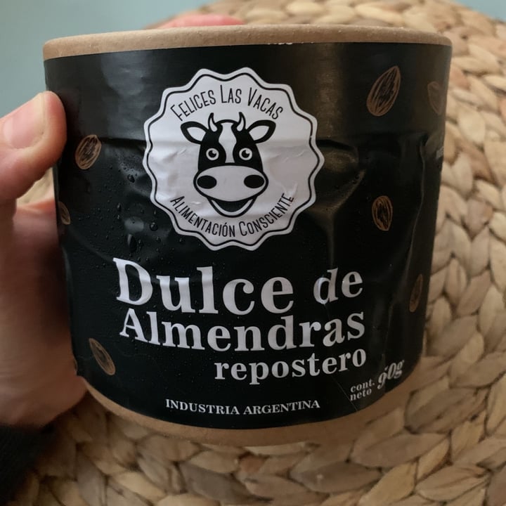 review photo of Felices Las Vacas Untable de Almendras Sabor Dulce de Leche Repostero shared by @anaoppizzi on 27 Apr 2020 - review