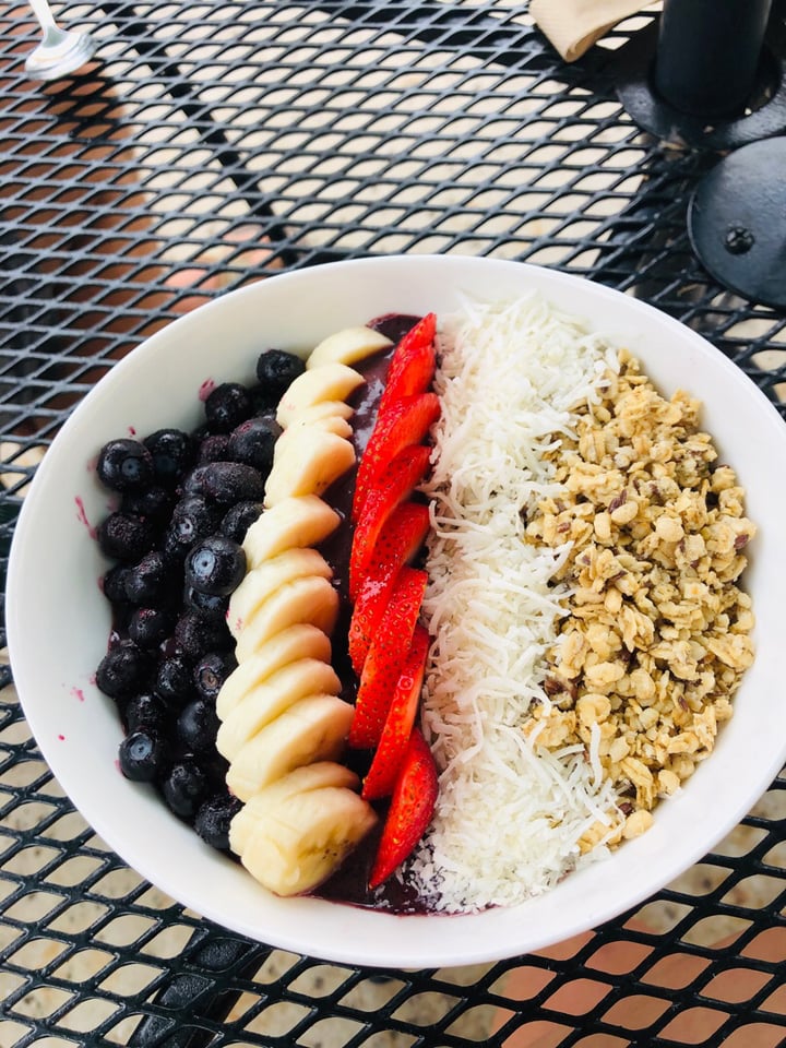 photo of Lotus Cafe & Juice Bar Acaí Bowl shared by @lilybug on  18 Jul 2019 - review
