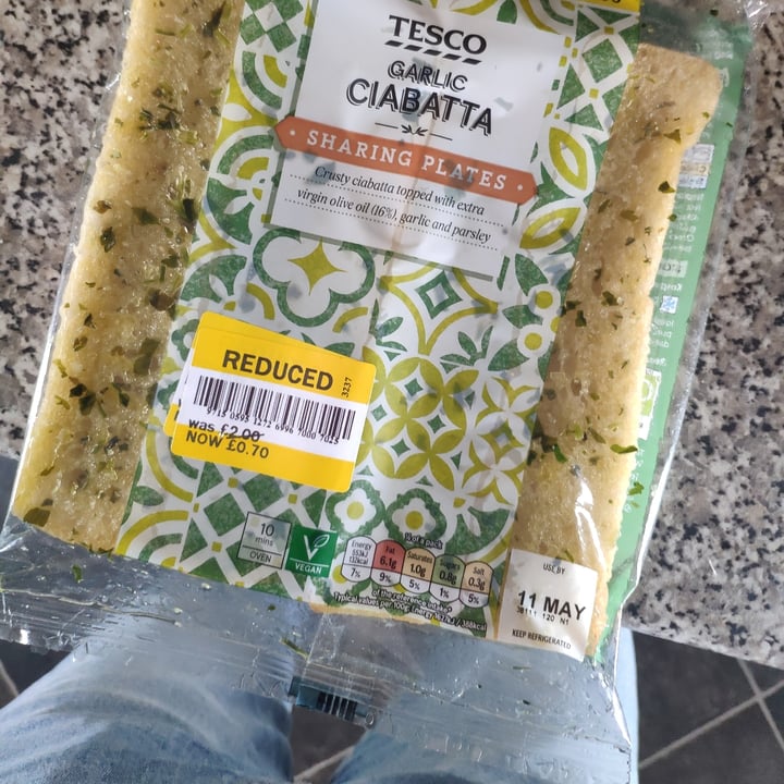 review photo of Tesco Garlic ciabata shared by @telmasegura on 11 May 2021 - review