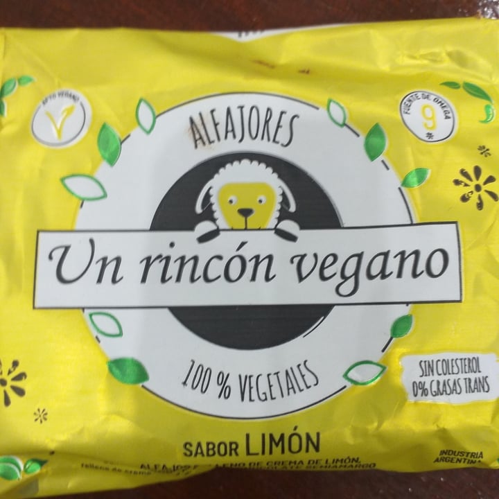 photo of Un Rincón Vegano Alfajor de Limón shared by @magui96 on  05 Nov 2020 - review