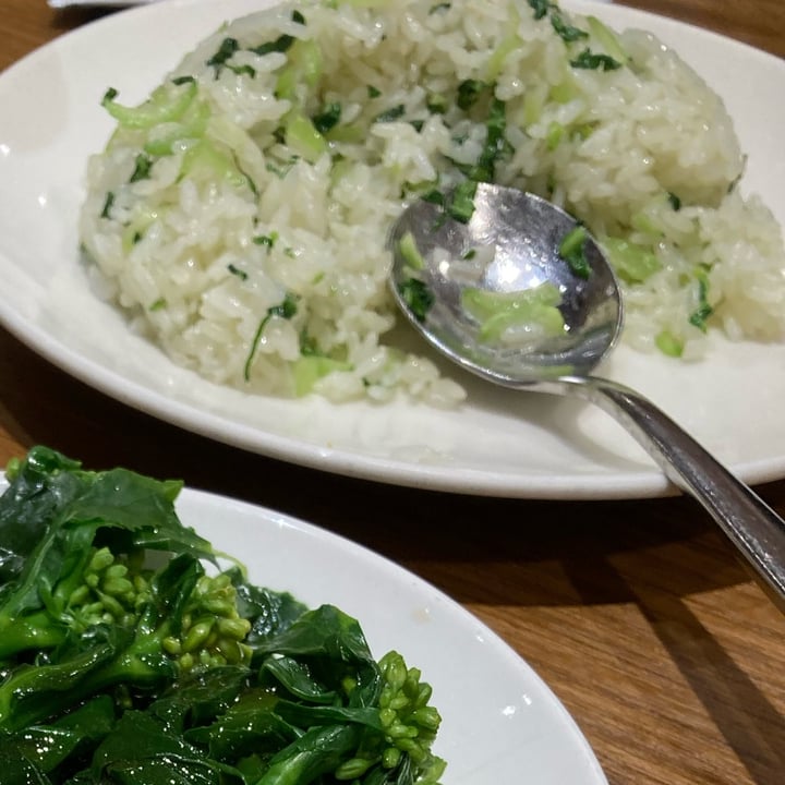 photo of Din Tai Fung Fried rice with vegetables shared by @greenp on  30 Mar 2022 - review