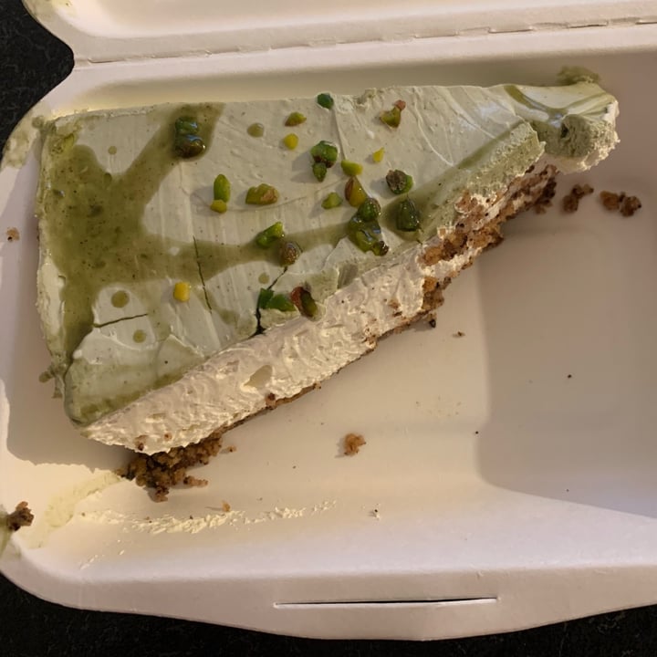 photo of Io Veg Cheesecake Al Pistacchio shared by @irfer on  28 Sep 2022 - review