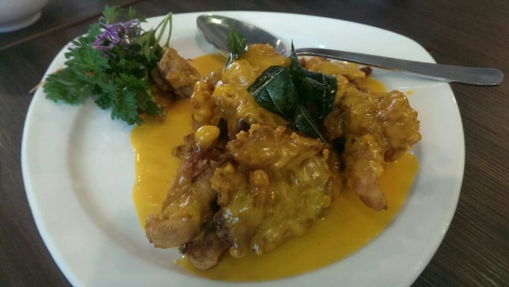 photo of New Fut Kai Vegetarian Restaurant Deep Fried Abalone Mushroom with Special Pumpkin Sauce shared by @fourdollars on  01 Aug 2019 - review