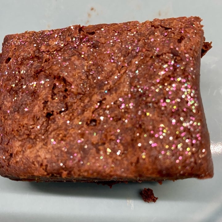 photo of pink pepper kitchen Bear Hug (vegan brownie) shared by @paulaplum on  03 Nov 2022 - review