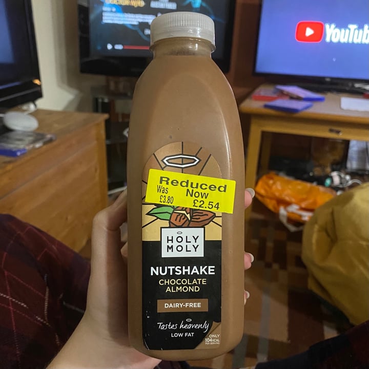 photo of Holy Moly Chocolate Almond Nutshake shared by @meganthevegetable on  22 Dec 2020 - review