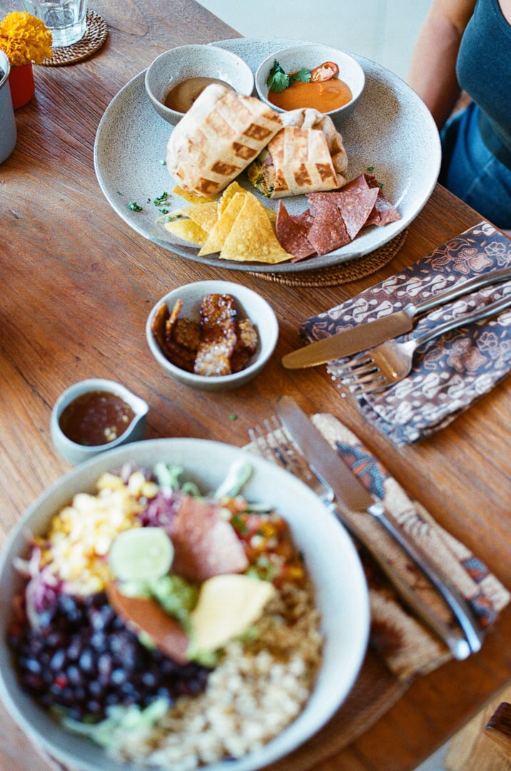 review photo of Drifter Surf Shop Cafe & Gallery Vegan Burrito Supreme shared by @joshevans6161 on 09 Dec 2019 - review