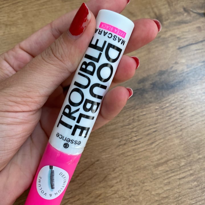 photo of Essence Cosmetics Double trouble mascara shared by @johaneberry on  23 Jan 2022 - review