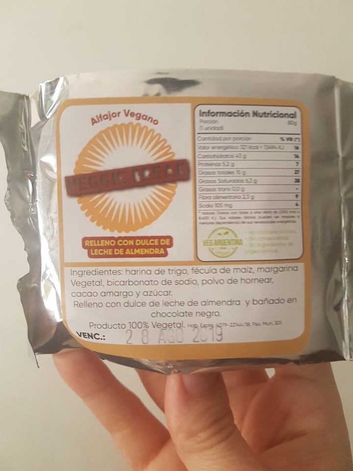 review photo of Veggie Break Alfajor Vegano Relleno con Dulce de Leche de Almendra shared by @femivegana on 30 Jul 2019 - review
