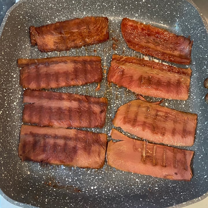 photo of THIS This isn't Bacon Plant-Based Rashers shared by @nataliaelef on  23 Jun 2020 - review