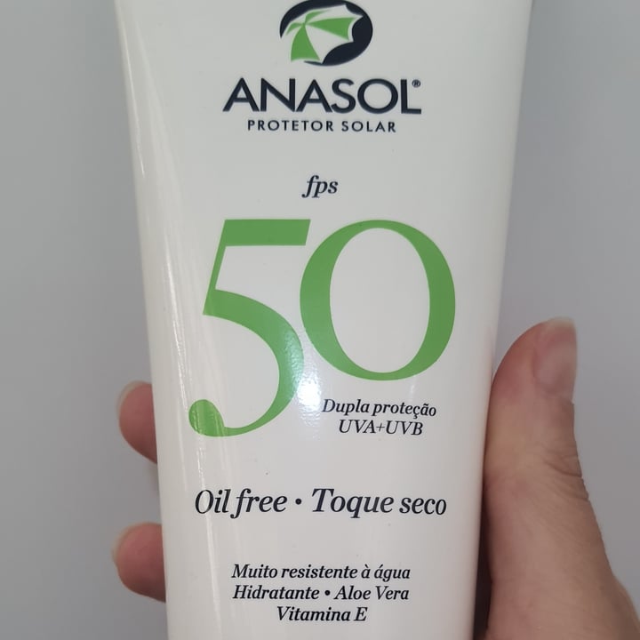 review photo of Anasol Protetor solar Filtro 50 shared by @erikalivegan on 22 Jan 2022 - review