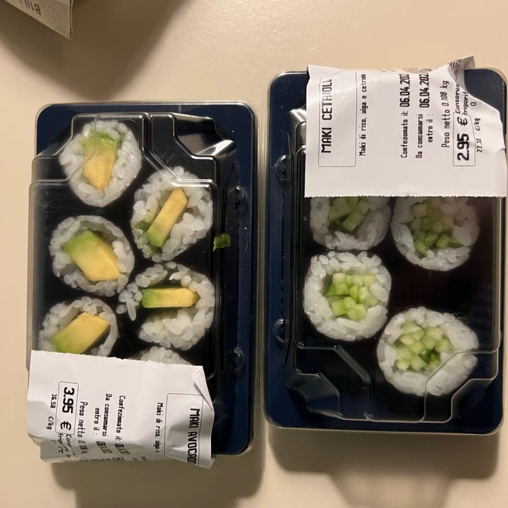 photo of Sushi Daily Maki avocado shared by @julietvampire on  07 Apr 2022 - review