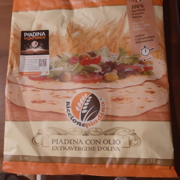 photo of Riccione piadina Piadina con olio extravergine d’oliva shared by @elena-bibi on  10 May 2022 - review