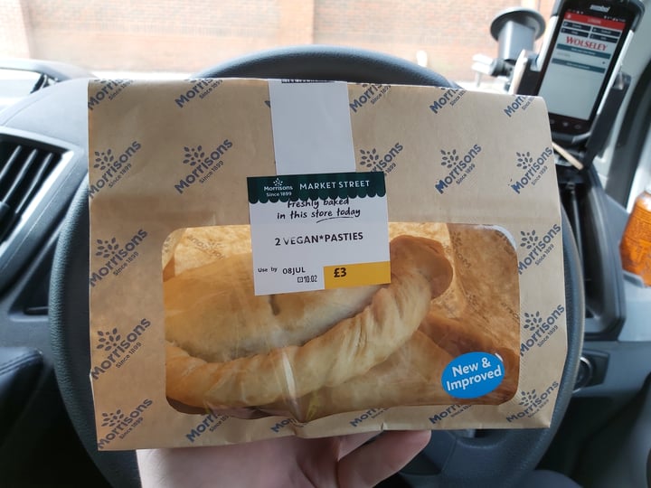 photo of Morrisons Vegan pasty shared by @mbusby993 on  07 Apr 2021 - review