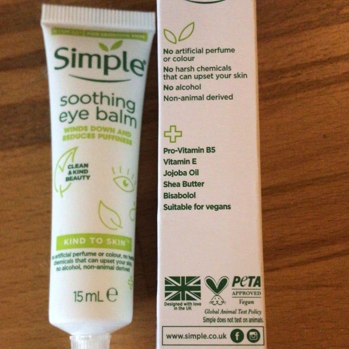 review photo of Simple Soothing Eye Balm shared by @giselenishikava on 08 Aug 2022 - review