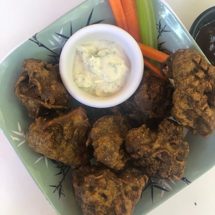 photo of Corazón Contento PDC Cauliflower Wings shared by @basedoncaffeine on  29 Aug 2022 - review