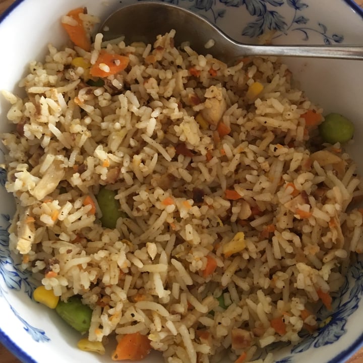 photo of Simple Lifestyle Healthy Vegetarian Cafe Vegan Fried rice shared by @5novegs on  14 Oct 2021 - review
