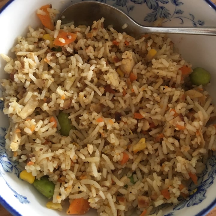 review photo of Simple Lifestyle Healthy Vegetarian Cafe Vegan Fried rice shared by @5novegs on 14 Oct 2021 - review