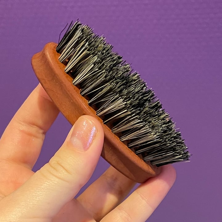 photo of Brooklyn soap company Beard Brush shared by @anneeinhorn on  11 Oct 2022 - review