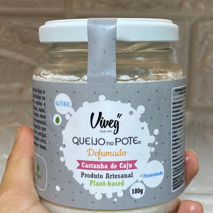 review photo of Viveg queijaria vegana Queijo no pote shared by @maryanamatinez on 21 Nov 2021 - review