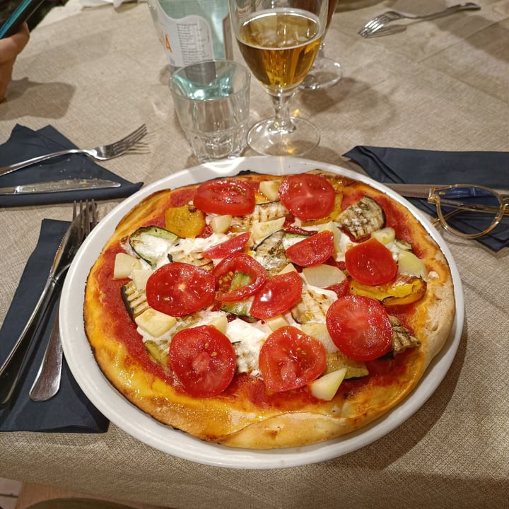 photo of Pizzeria Bar Roma Pizza Vegana Bio shared by @framma on  11 Jun 2022 - review