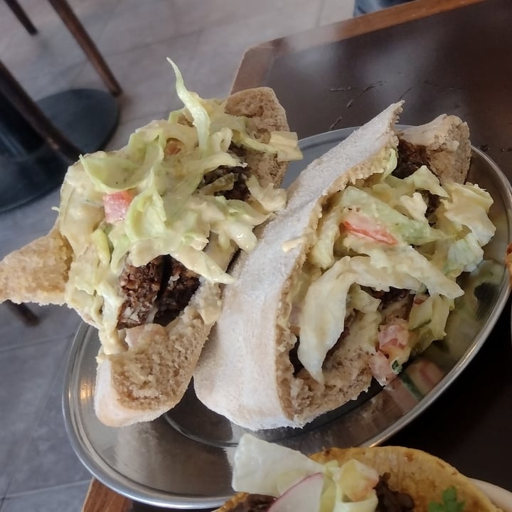 photo of Puerta Sandwich de falafel shared by @wiipu on  30 Aug 2022 - review