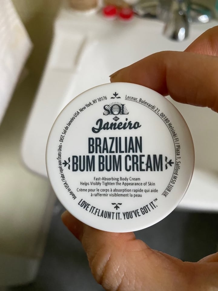 photo of Sol De Janeiro Brazilian Bum Bum Cream shared by @emmyanmllvr on  02 Apr 2020 - review