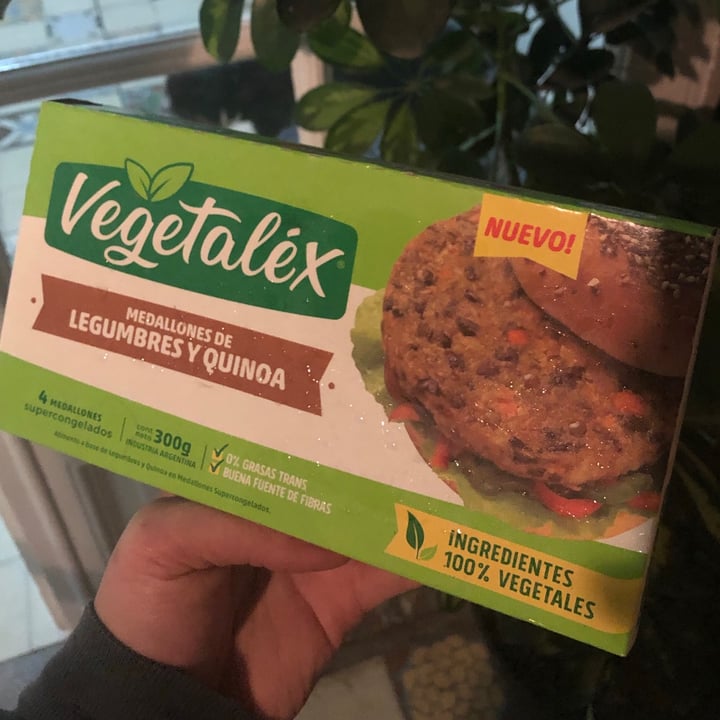 photo of Vegetalex Medallones de Legumbres y Quinoa shared by @camitaaboada on  06 Jul 2021 - review