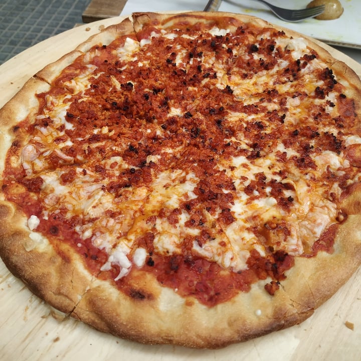 photo of Veganitessen Pizza de chorizo shared by @despistaa on  27 Oct 2020 - review