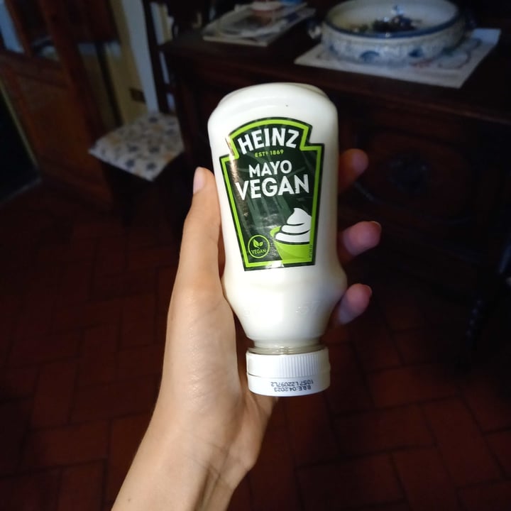 photo of Heinz Mayo Vegan shared by @tapperugia7 on  16 Jul 2022 - review
