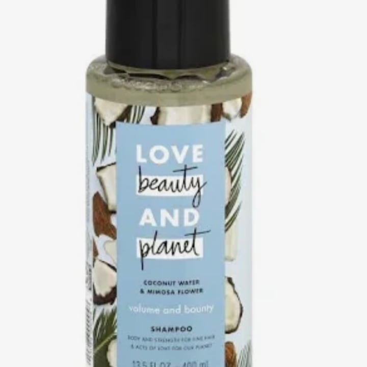 review photo of Love Beauty and Planet Shampoo Detox Energizante shared by @neyahood on 02 May 2022 - review