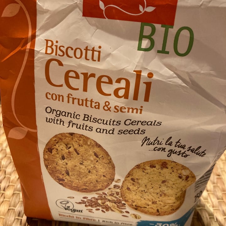 photo of Germinal Bio Biscotti cereali con frutta e semi shared by @soric on  19 Sep 2021 - review