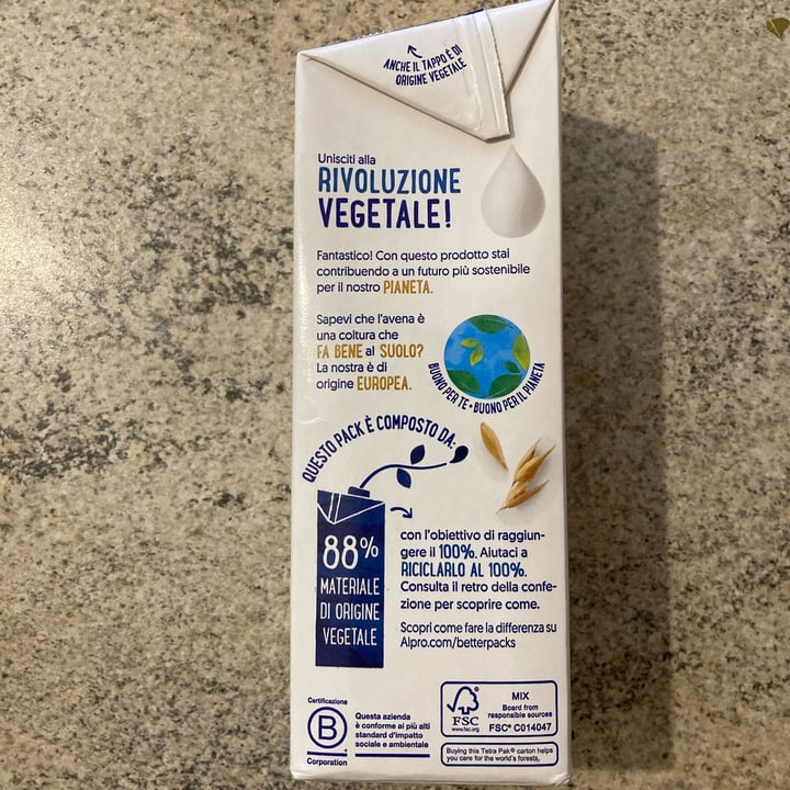 review photo of Alpro This is Not Milk Classic Questo Non è Late Classico shared by @littleflame on 03 Jun 2022 - review