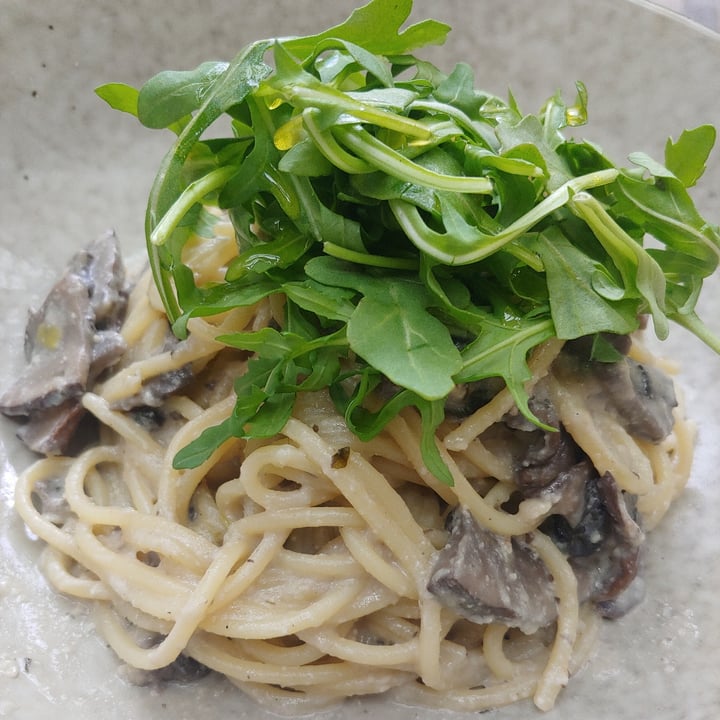 photo of Genius Central Singapore Creamy Mushroom Pasta shared by @vegananu on  25 Dec 2020 - review