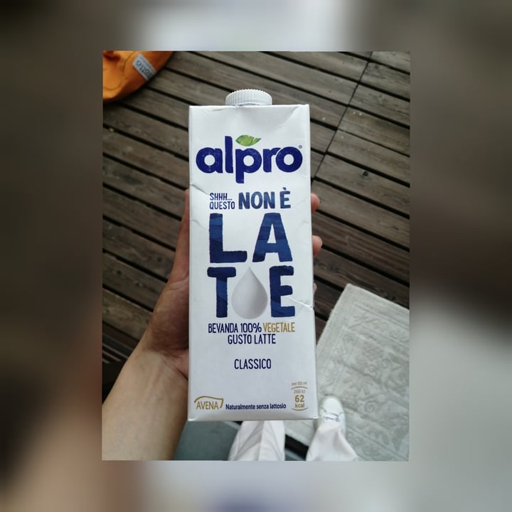 photo of Alpro This is Not Milk Classic Questo Non è Late Classico shared by @cristianac on  08 Jun 2022 - review
