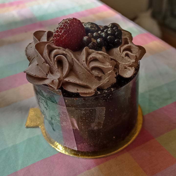 review photo of Renata Dias Vegan Patisserie Mini Cake Chocolatudo shared by @cristinamorim on 16 Jul 2022 - review