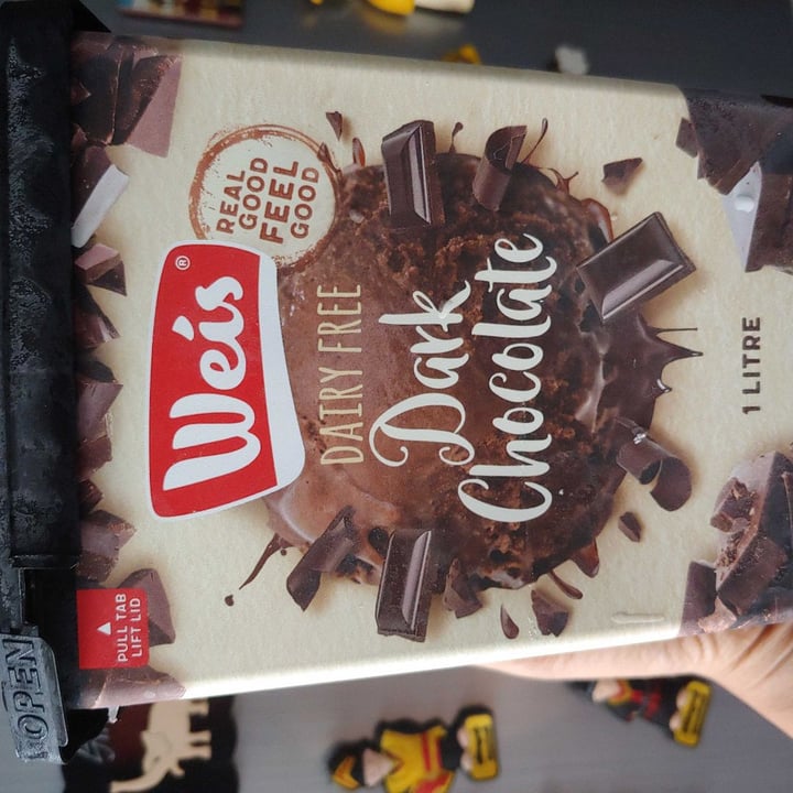 photo of Weis Dairy Free Dark Chocolate shared by @vegananu on  07 Aug 2019 - review