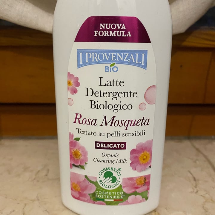 photo of Provenzali bio Latte detergente alla rosa mosqueta shared by @cadcad88 on  05 Apr 2022 - review
