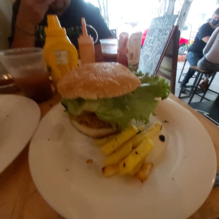 photo of Vegetal Hamburguesa de setas crispi shared by @naan on  16 Aug 2020 - review