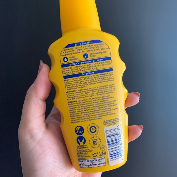 photo of Boots Soltan SPF30 Suncare Spray shared by @annika-m on  15 Jun 2022 - review