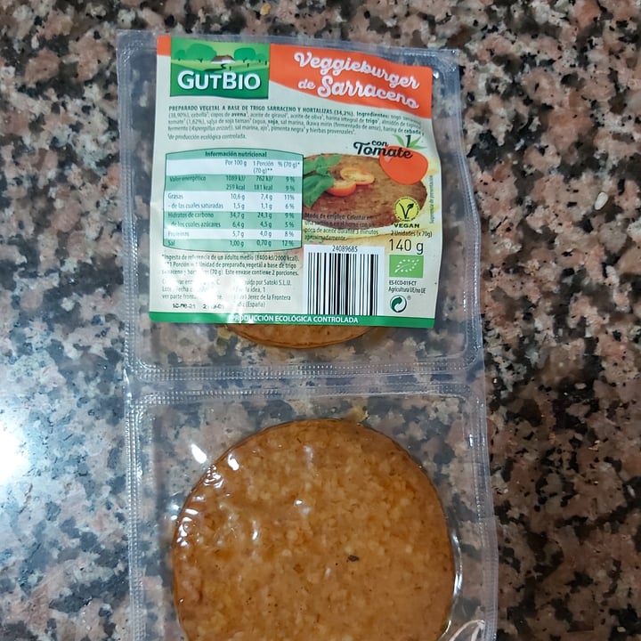 review photo of GutBio Veggieburger trigo sarraceno y tomate shared by @roseta on 23 Jun 2021 - review