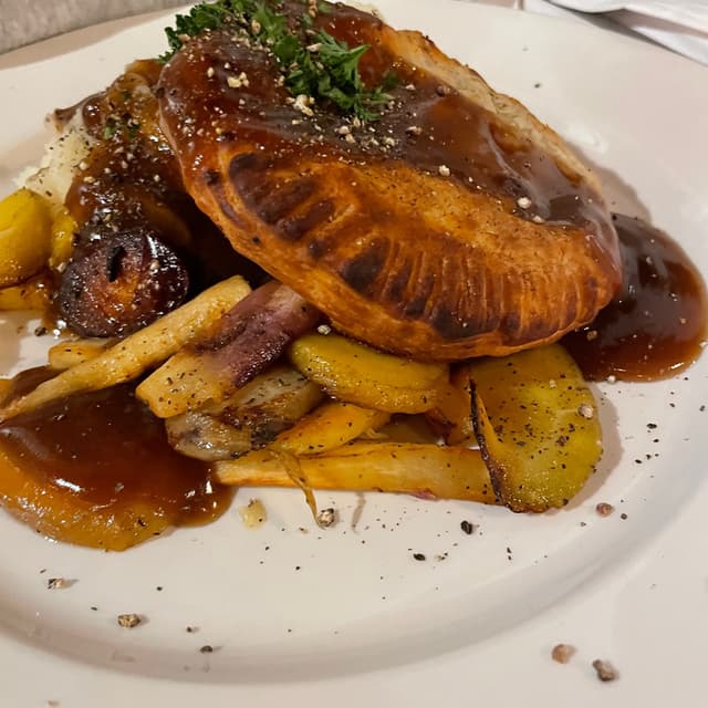 Photo of the dish “Truffled mushroom pie”