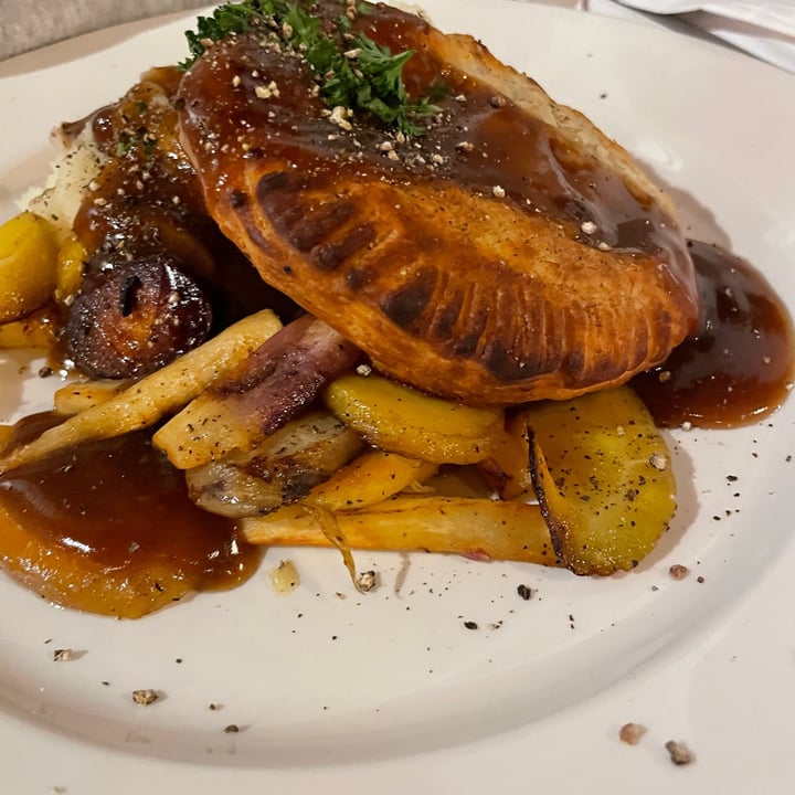 review photo of Plant Matter Kitchen Truffled mushroom pie shared by @jmcdoug on 13 Nov 2022 - review