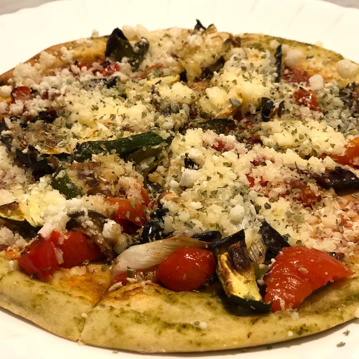 photo of Santoni - When Food is the Solution Pizza vegetal shared by @palomaiturrizar on  04 Dec 2020 - review