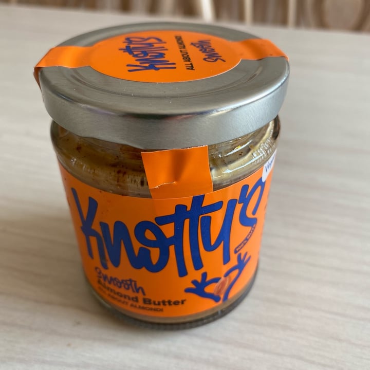 photo of Knotty's Smooth almond butter shared by @caterinatali on  20 Mar 2022 - review