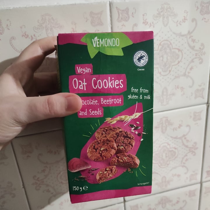 review photo of Vemondo Vegan Oat Cookies Chocolate, Beetroot and Seeds shared by @sputnik on 10 Apr 2022 - review