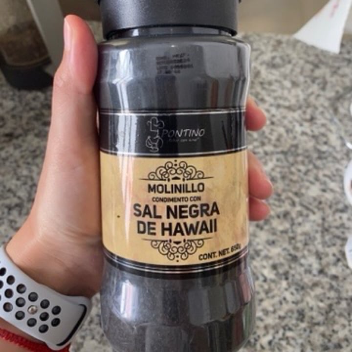 photo of Pontino Sal negra de Hawaii shared by @lumilaorieta on  11 Aug 2020 - review