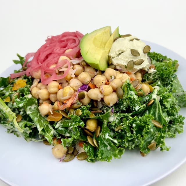 Photo du plat “Chickpea & Kale Salad”