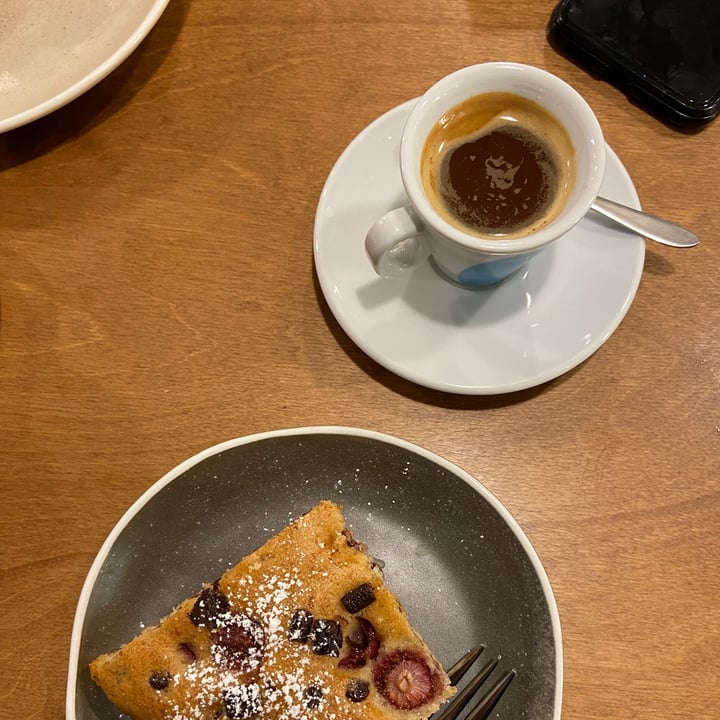 photo of TÈCO Brownie Fragole E Cioccolato shared by @chiaranaive on  04 Apr 2022 - review