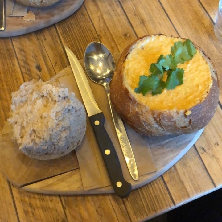 review photo of San Francisco Bread Bowl Bombay Bowl shared by @cesse on 25 Apr 2019 - review